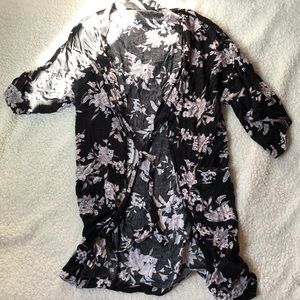 Black Flower Print Kimono